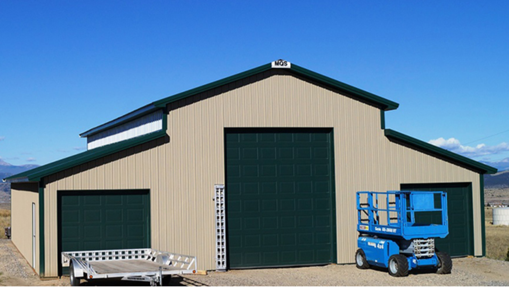 Farm buildings in Morgantown 