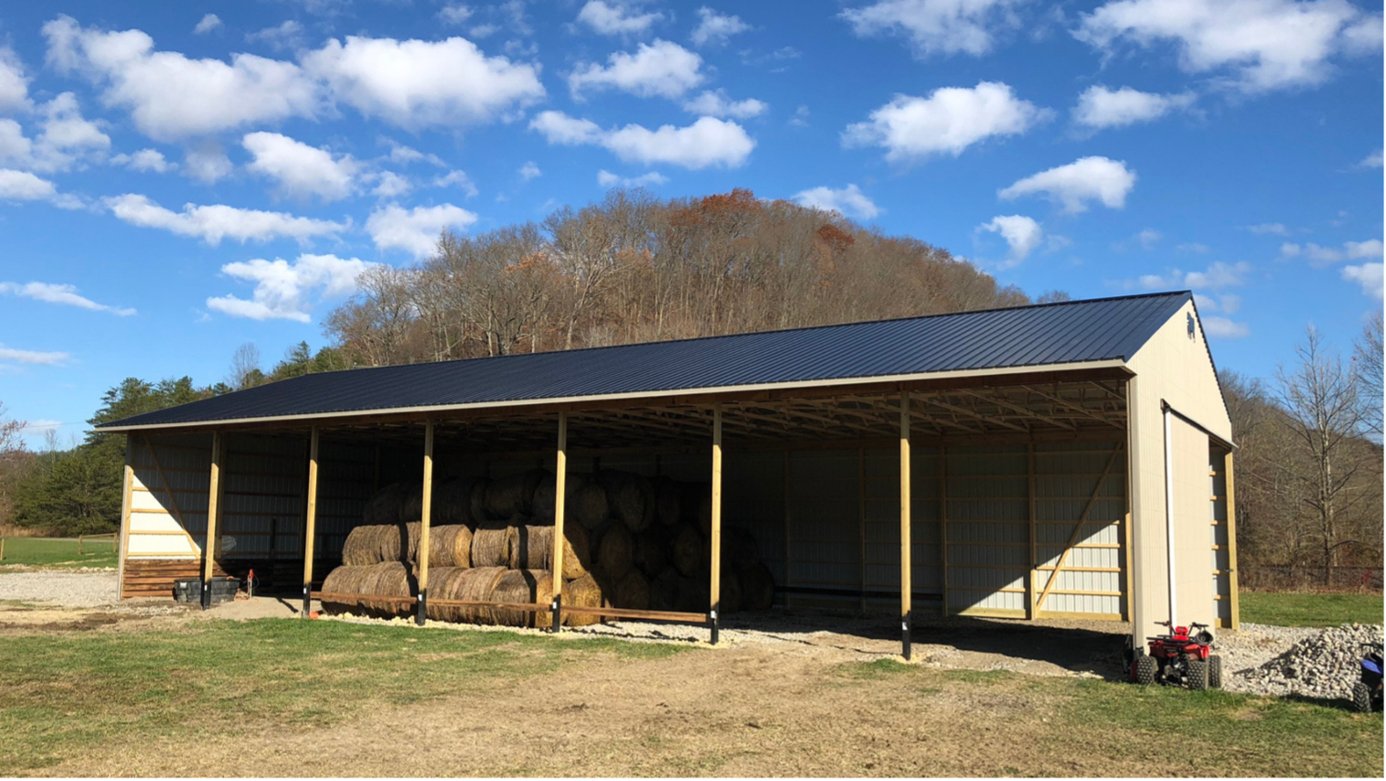 Custom horse barn builders in West Virginia 