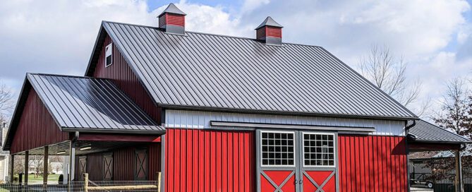Horse Barn Builders in Ohio
