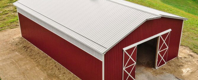 Lucas pole barn builders