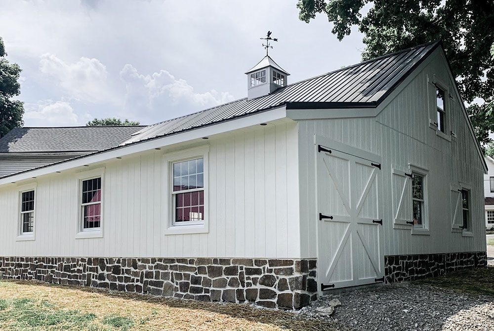 Bedford County Custom Horse Barn Builders
