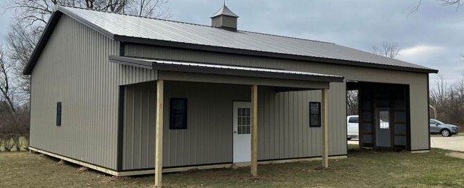 horse barn builders in Wood County